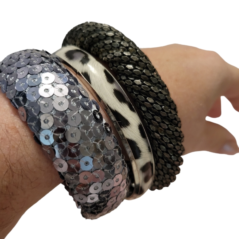 Set of 3 Bangle Bracelets Sequin Metal Leopard